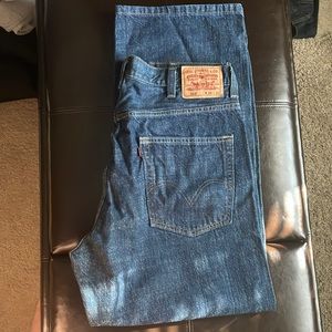 COPY - Levi  dark blue jeans